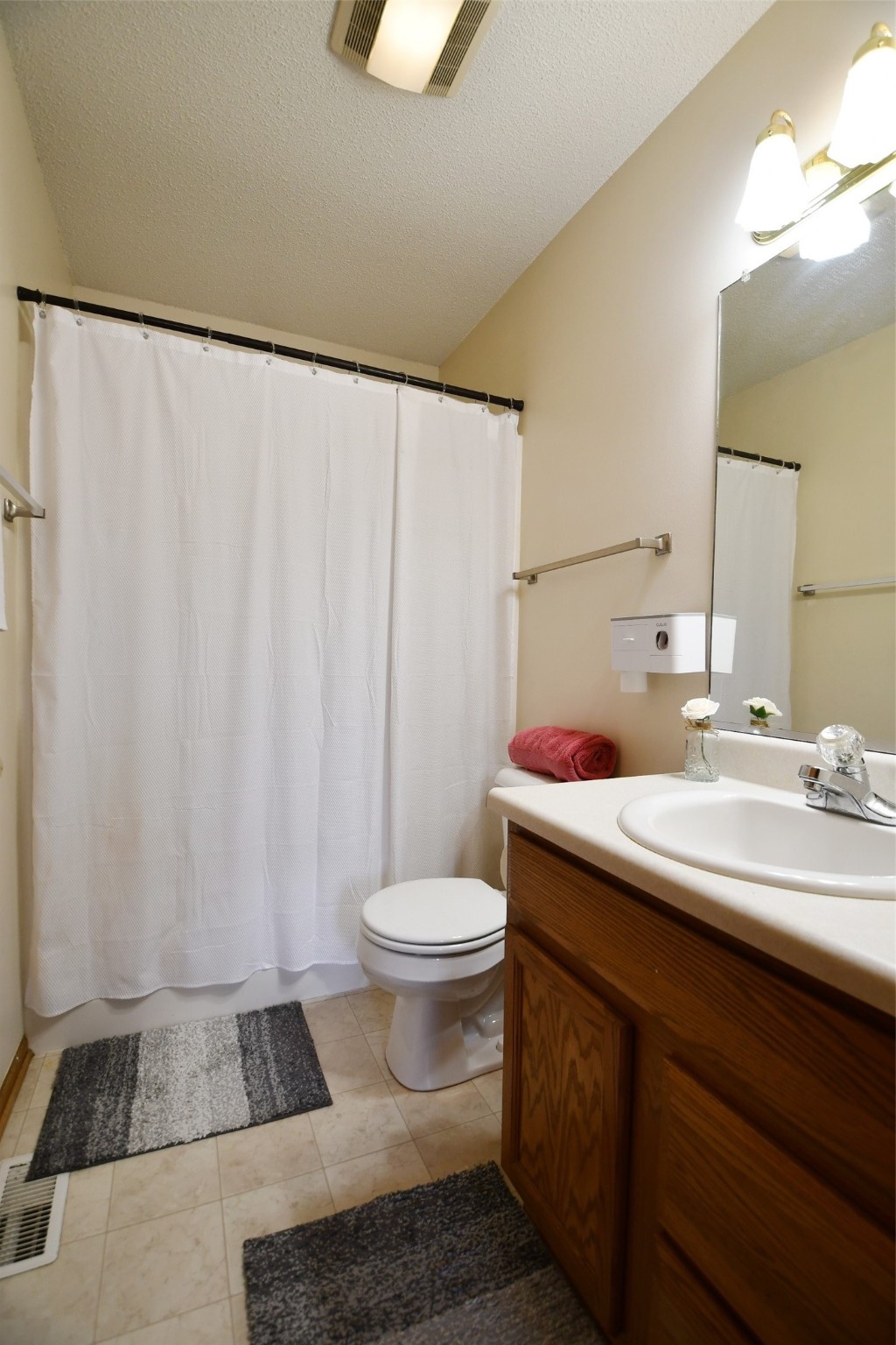 3123 SE Honeysuckle Court, Ankeny, Iowa image 11