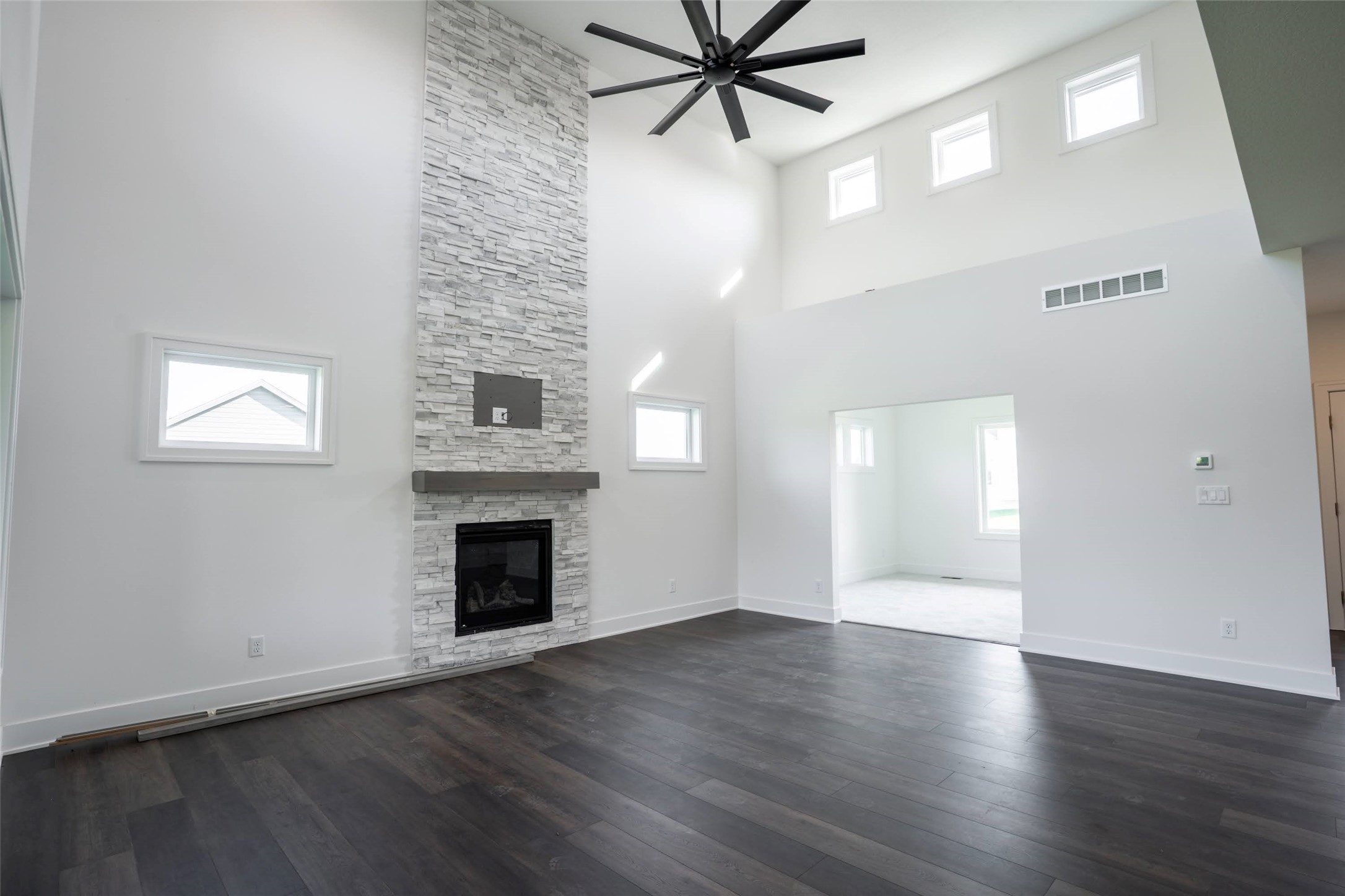 537 SE Walnut Woods Drive