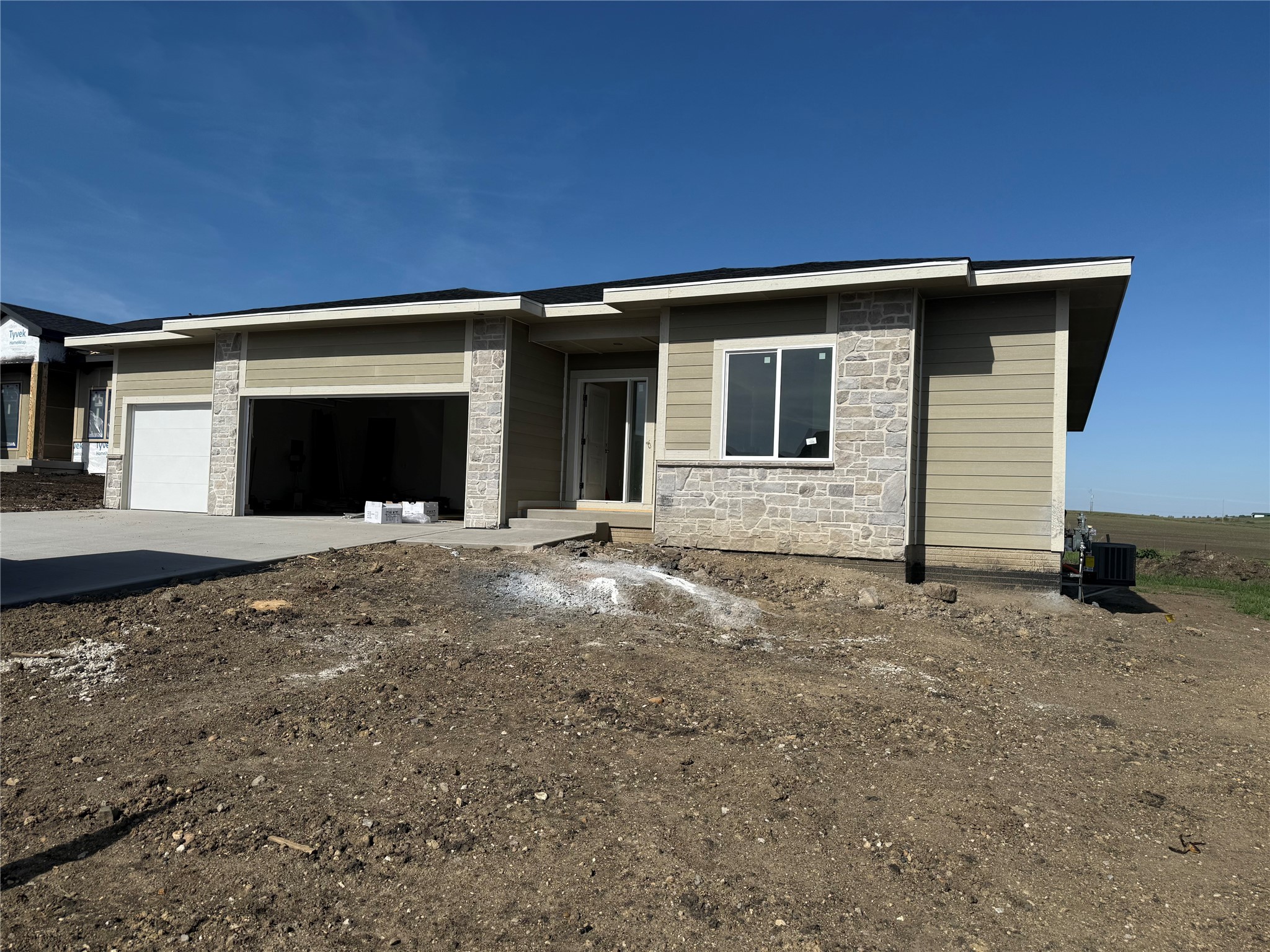2938 NW Beechwood Drive, Grimes, Iowa image 1