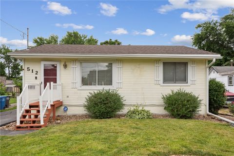 Single Family Residence in Des Moines IA 512 Marion Street.jpg