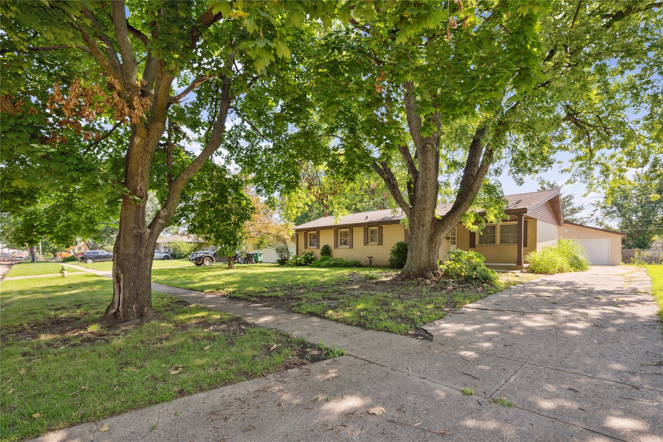 301 NW Arlan Drive, Ankeny, Iowa image 2