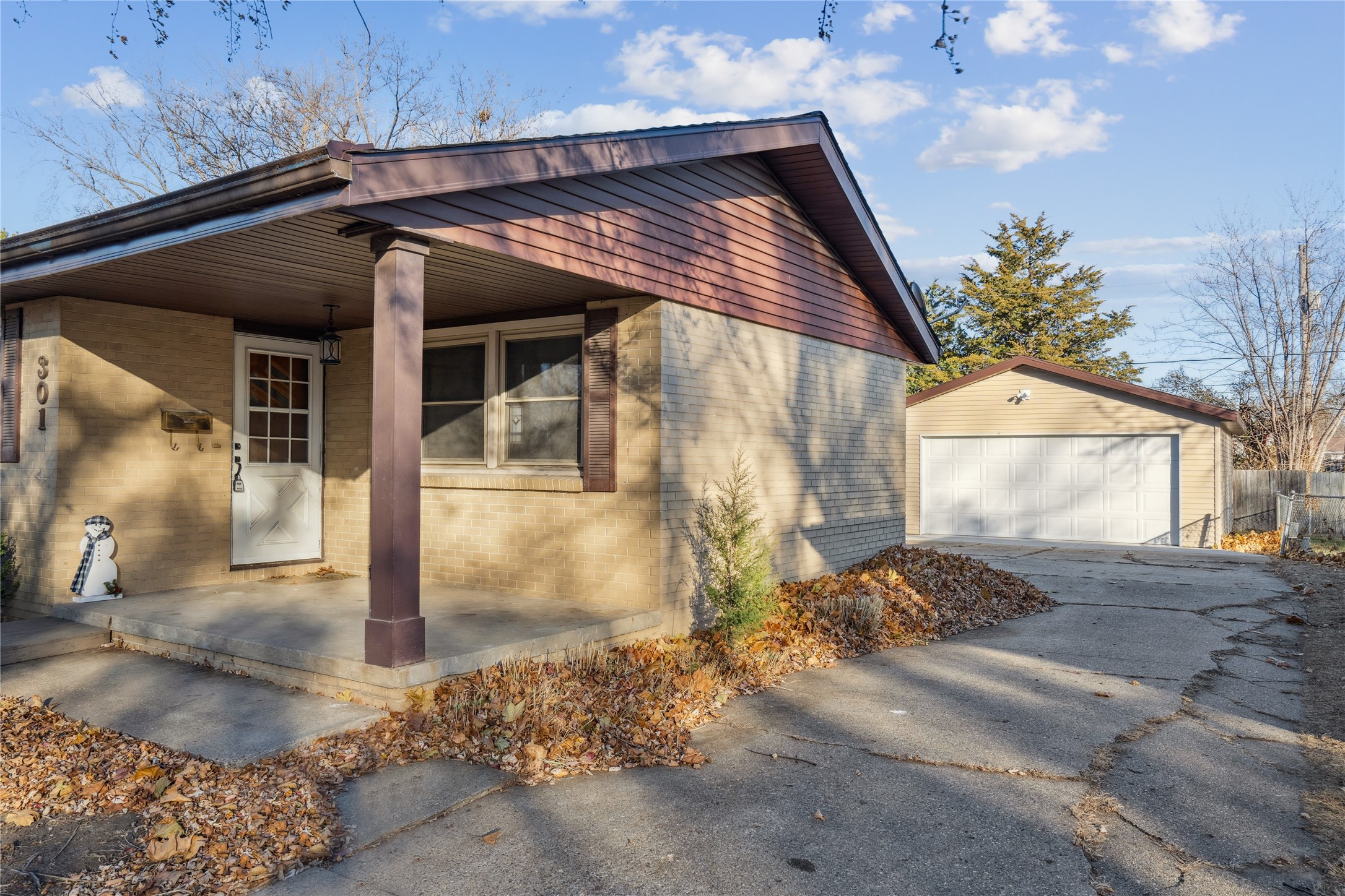 301 NW Arlan Drive, Ankeny, Iowa image 3