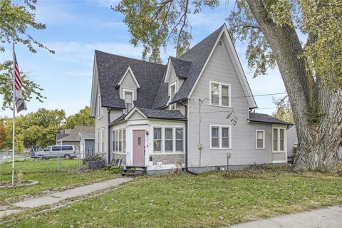 Homes For Sale - 504 Linn Street<br/> Boone County, Boone, IA 50036