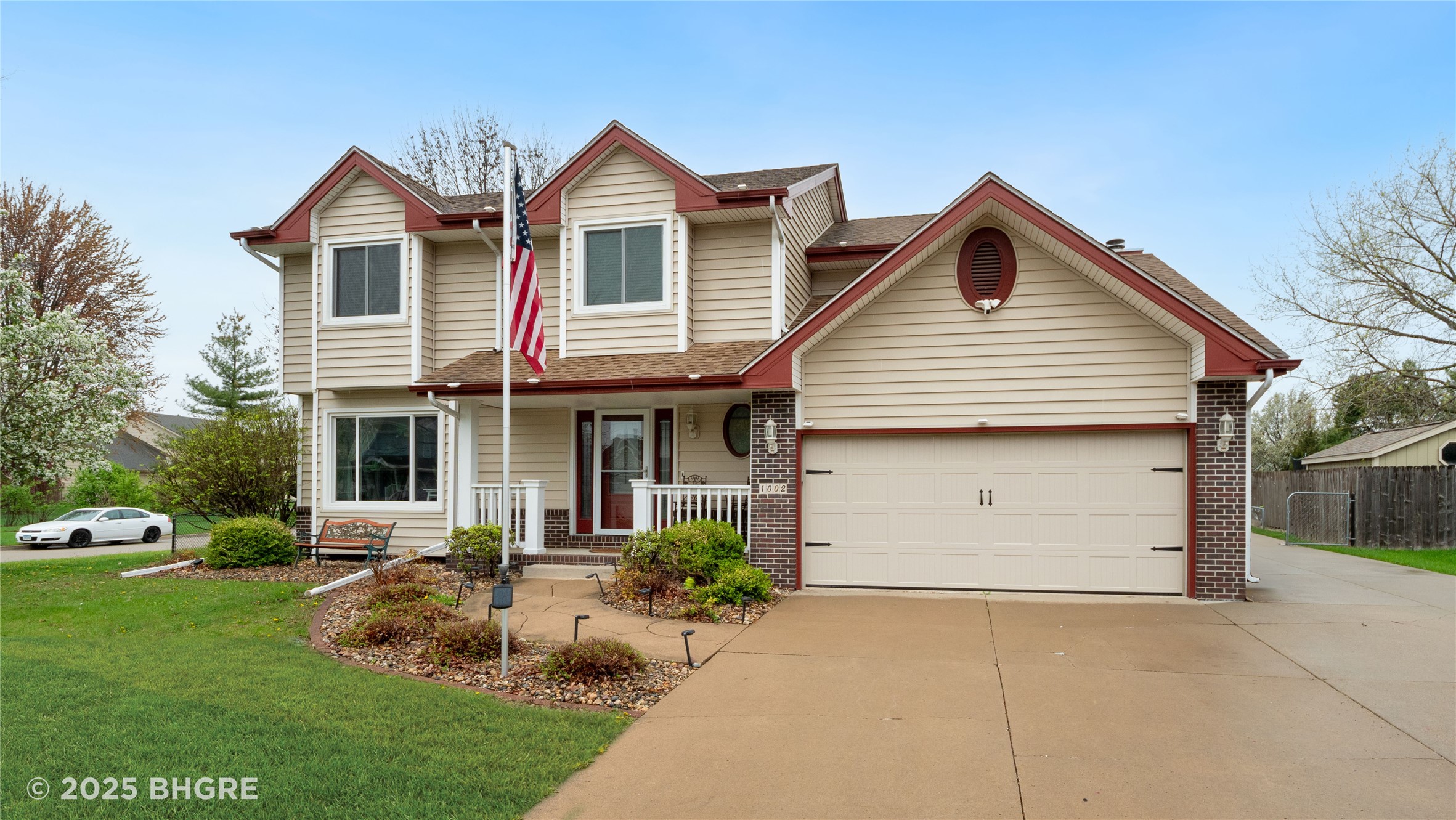 1002 NW Cedarwood Drive, Ankeny, Iowa image 2
