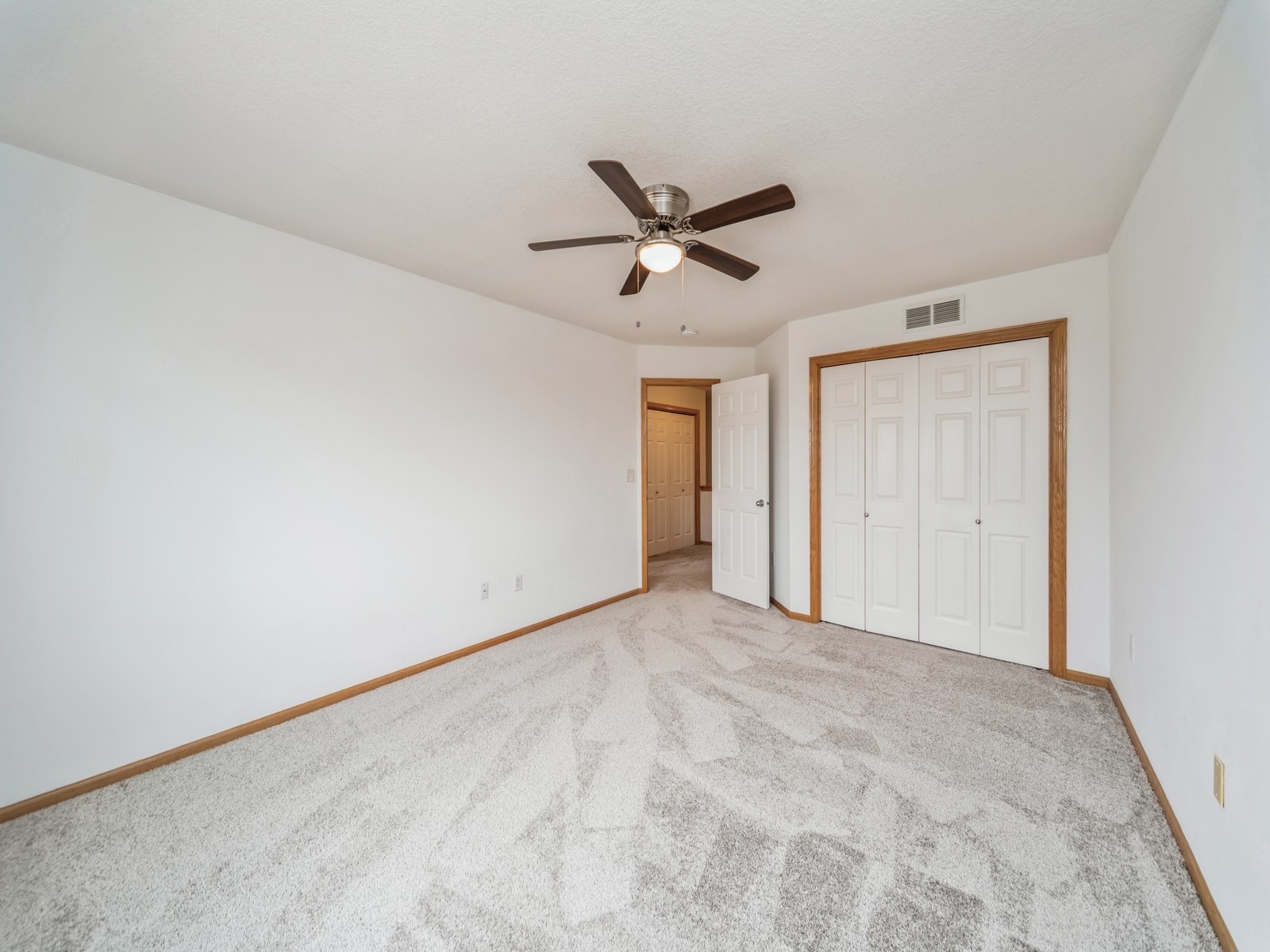 601 Orchard Hills Drive #1002, Norwalk, Iowa image 14