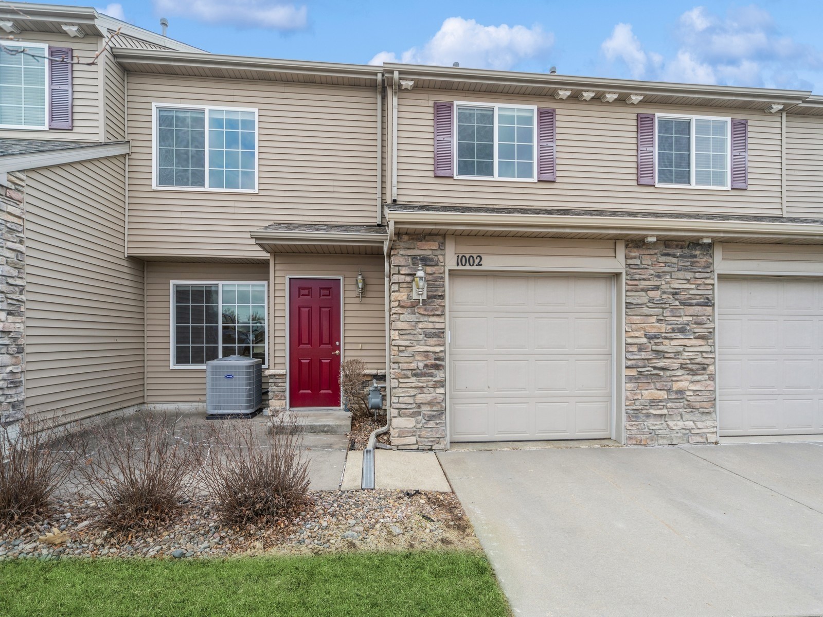 601 Orchard Hills Drive #1002, Norwalk, Iowa image 1