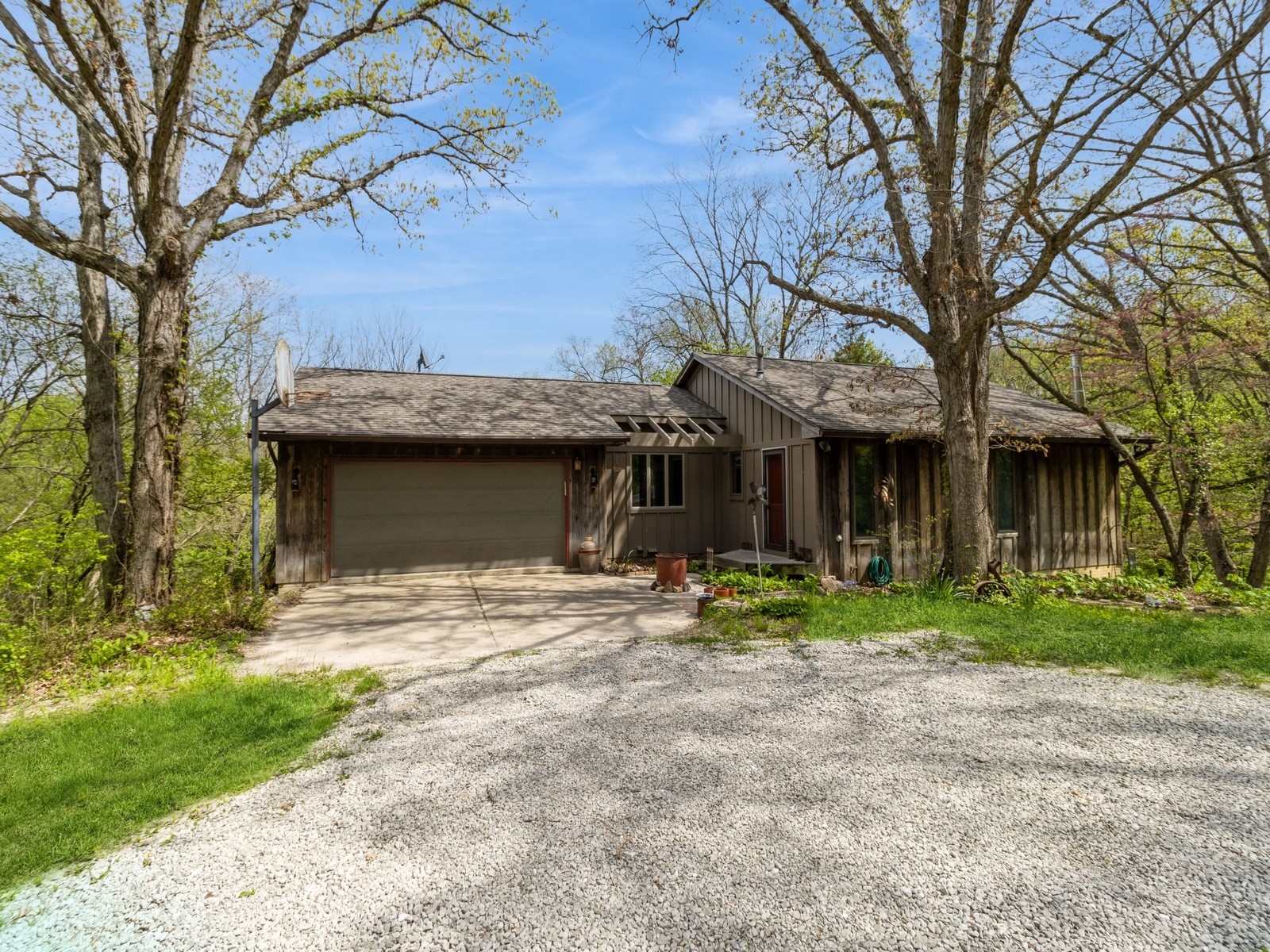 32880 K Avenue, Adel, Iowa image 1