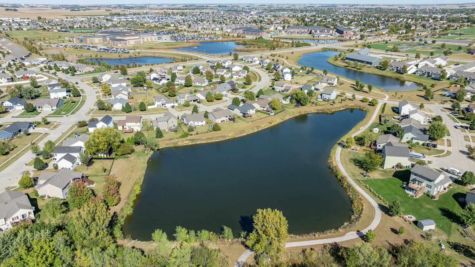 1919 NW Lakeside Drive