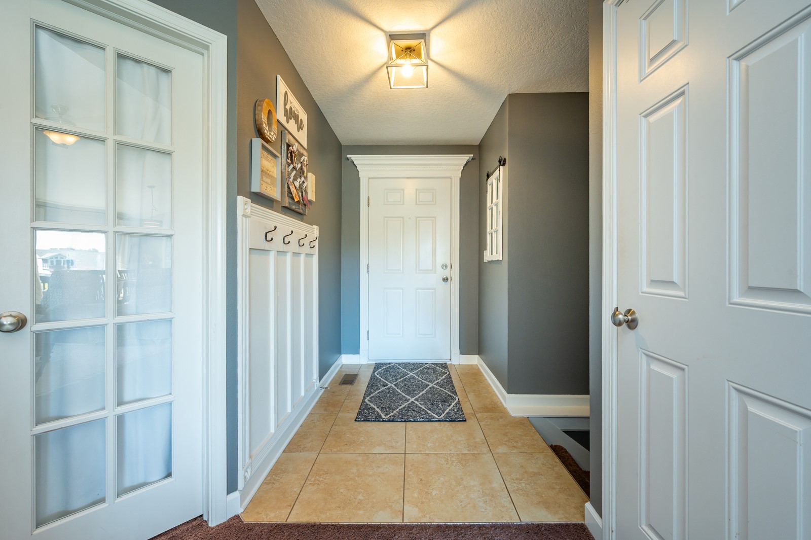 1919 NW Lakeside Drive