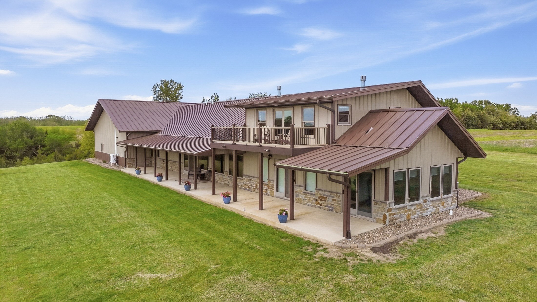 22017 Lakeview Road
