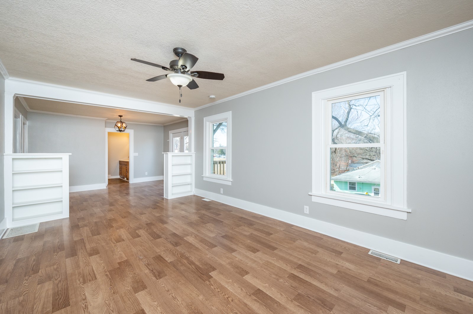 932 Kirkwood Avenue, Des Moines, Iowa image 5