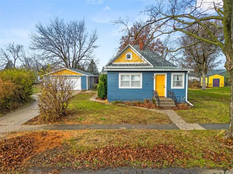 606 Maple Avenue Woodward IA 50276