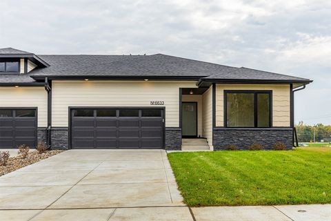 6633 River Bend Drive Johnston IA 50131