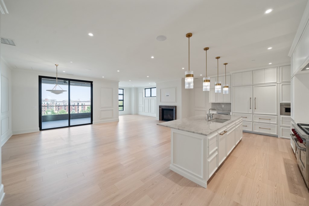 595 60th Street S 301