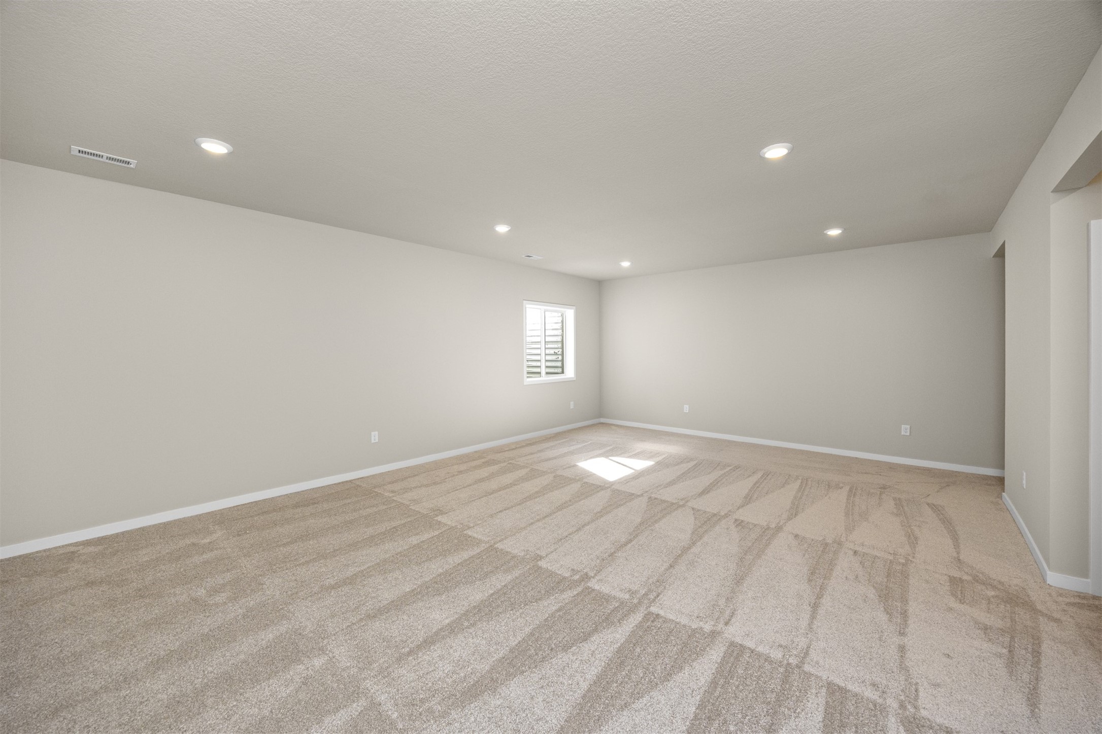 9772 Regatta Lane, Johnston, Iowa image 31