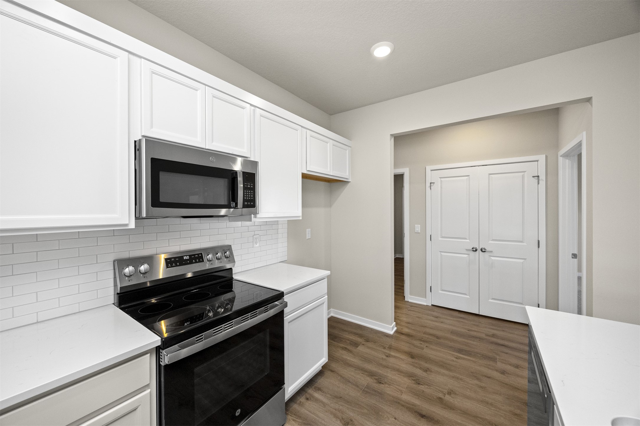 9772 Regatta Lane, Johnston, Iowa image 16