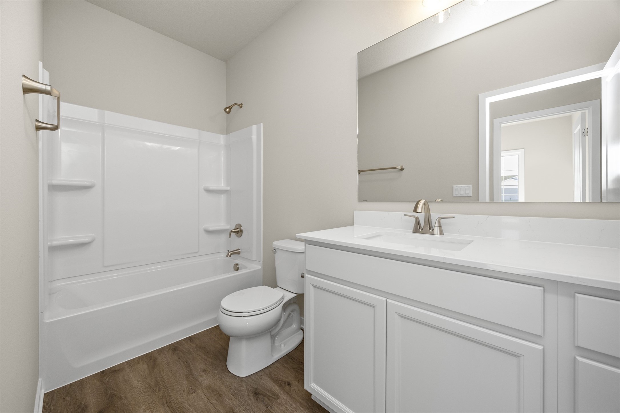 9772 Regatta Lane, Johnston, Iowa image 23