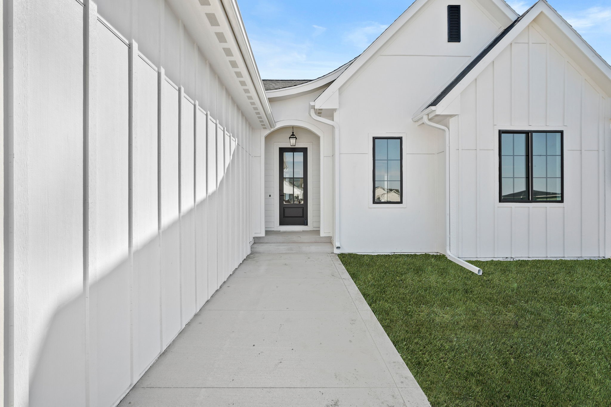 1284 NW 29th Court, Grimes, Iowa image 2
