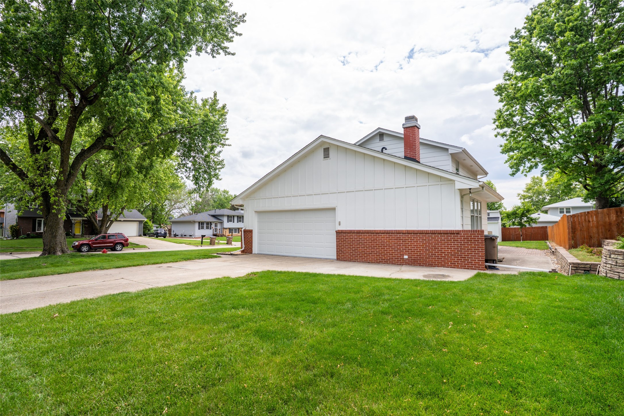 2403 Guenever Court, Altoona, Iowa image 23