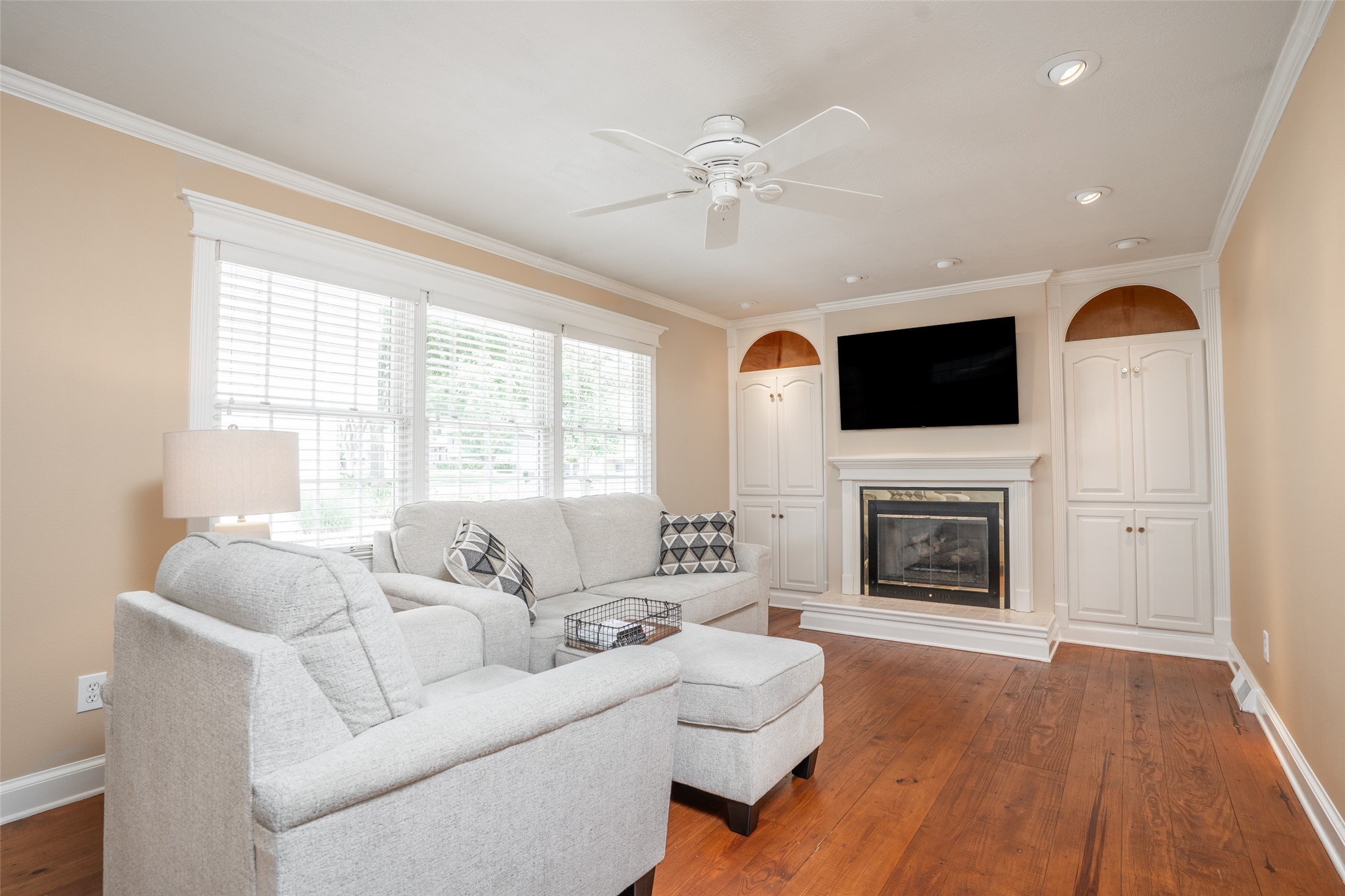 2403 Guenever Court, Altoona, Iowa image 6