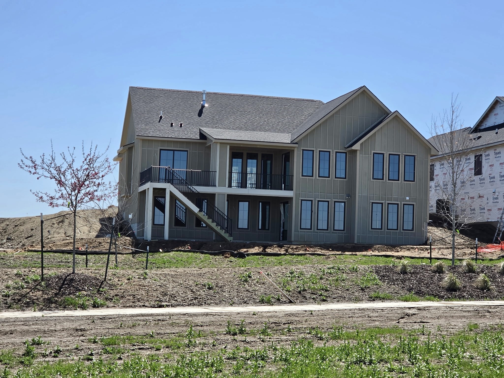 8265 Edgewood Court