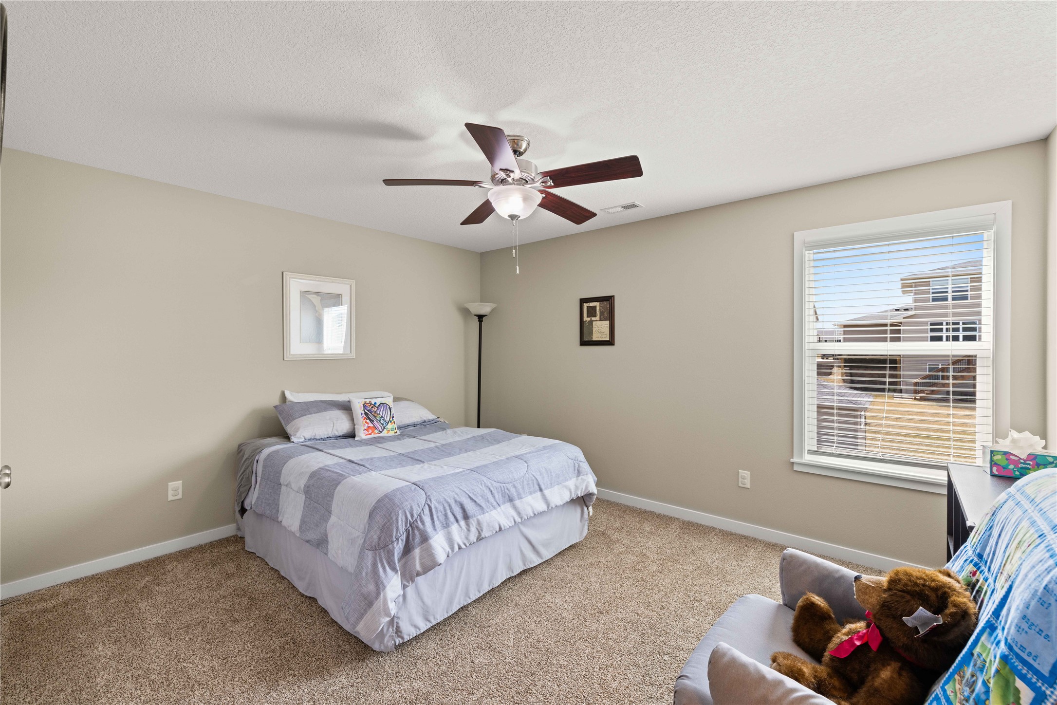 270 NE Prairie Wolf Drive, Waukee, Iowa image 16