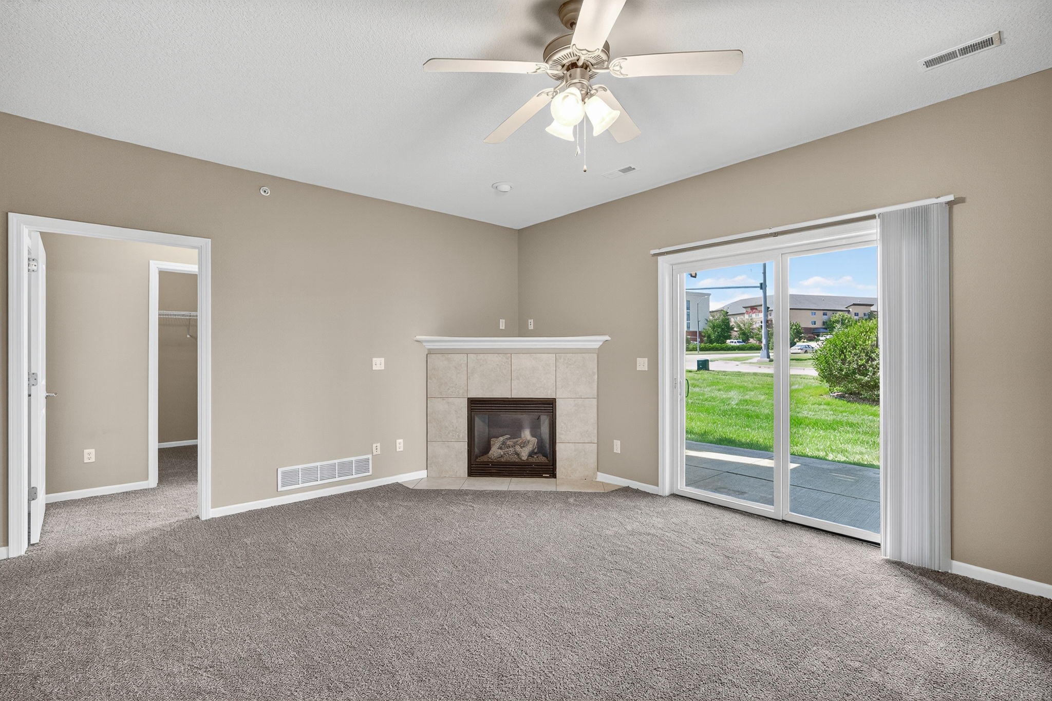 6350 Coachlight Drive 2102 - Photo 4
