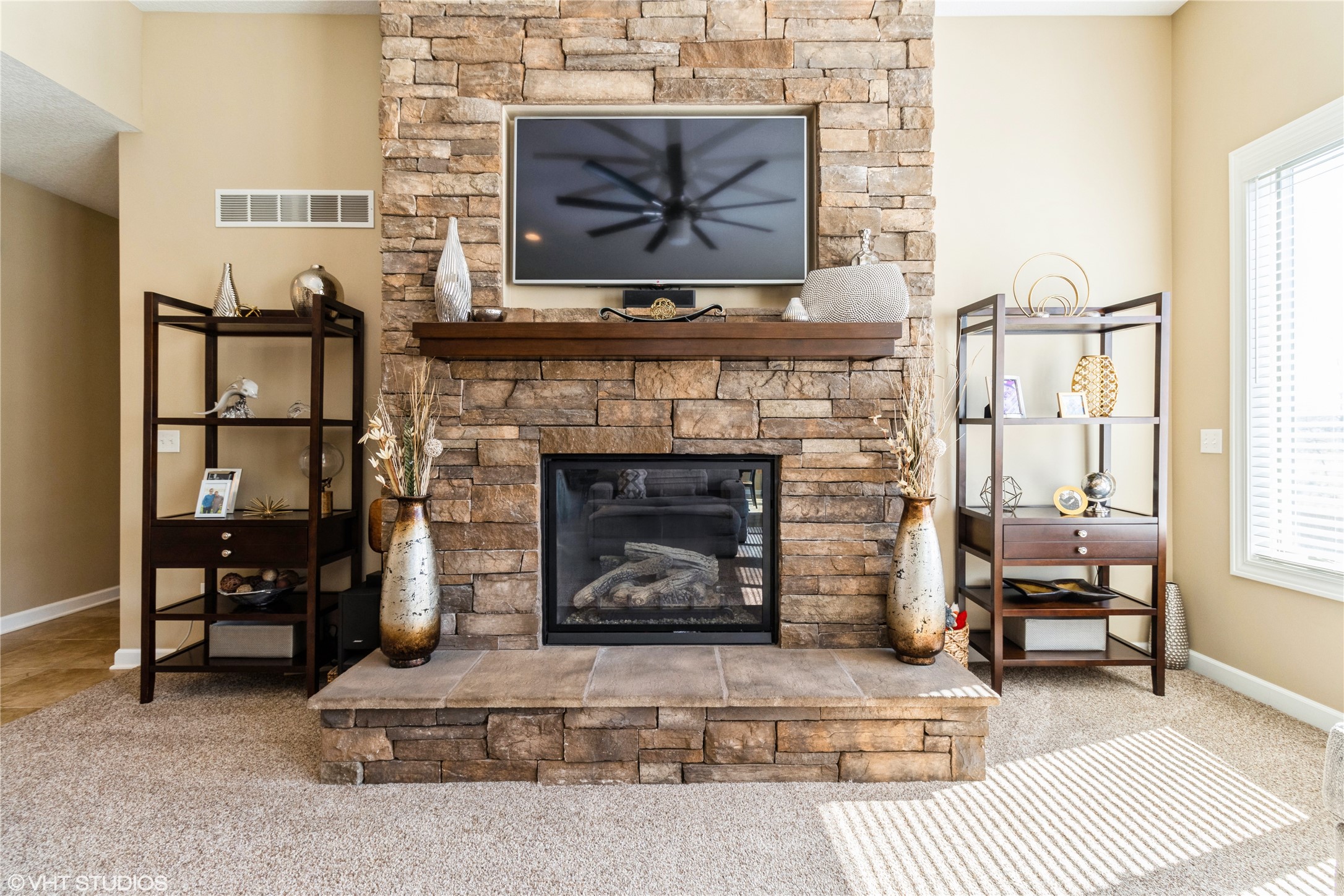 400 Indian Ridge Drive, Waukee, Iowa image 7