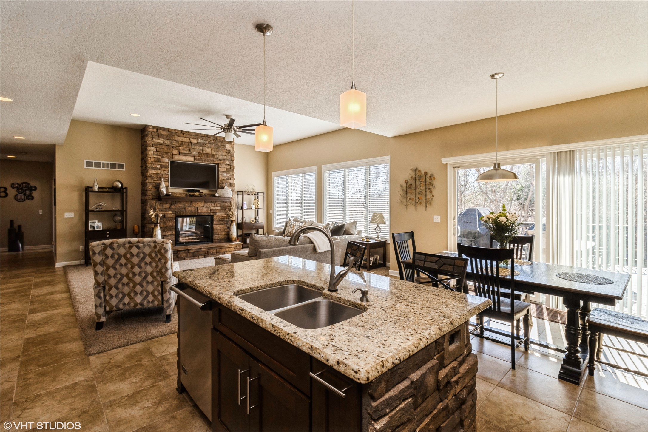 400 Indian Ridge Drive, Waukee, Iowa image 13