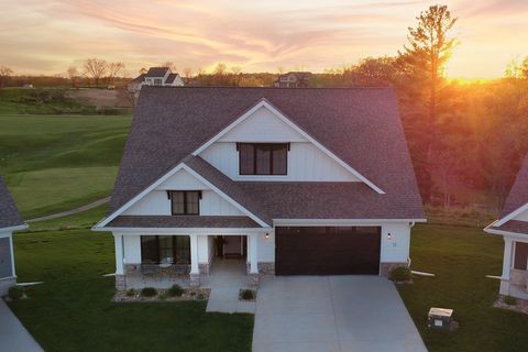 Homes For Sale - 505 Vintage Lane #15<br/> Marion County, Pella, IA 50219