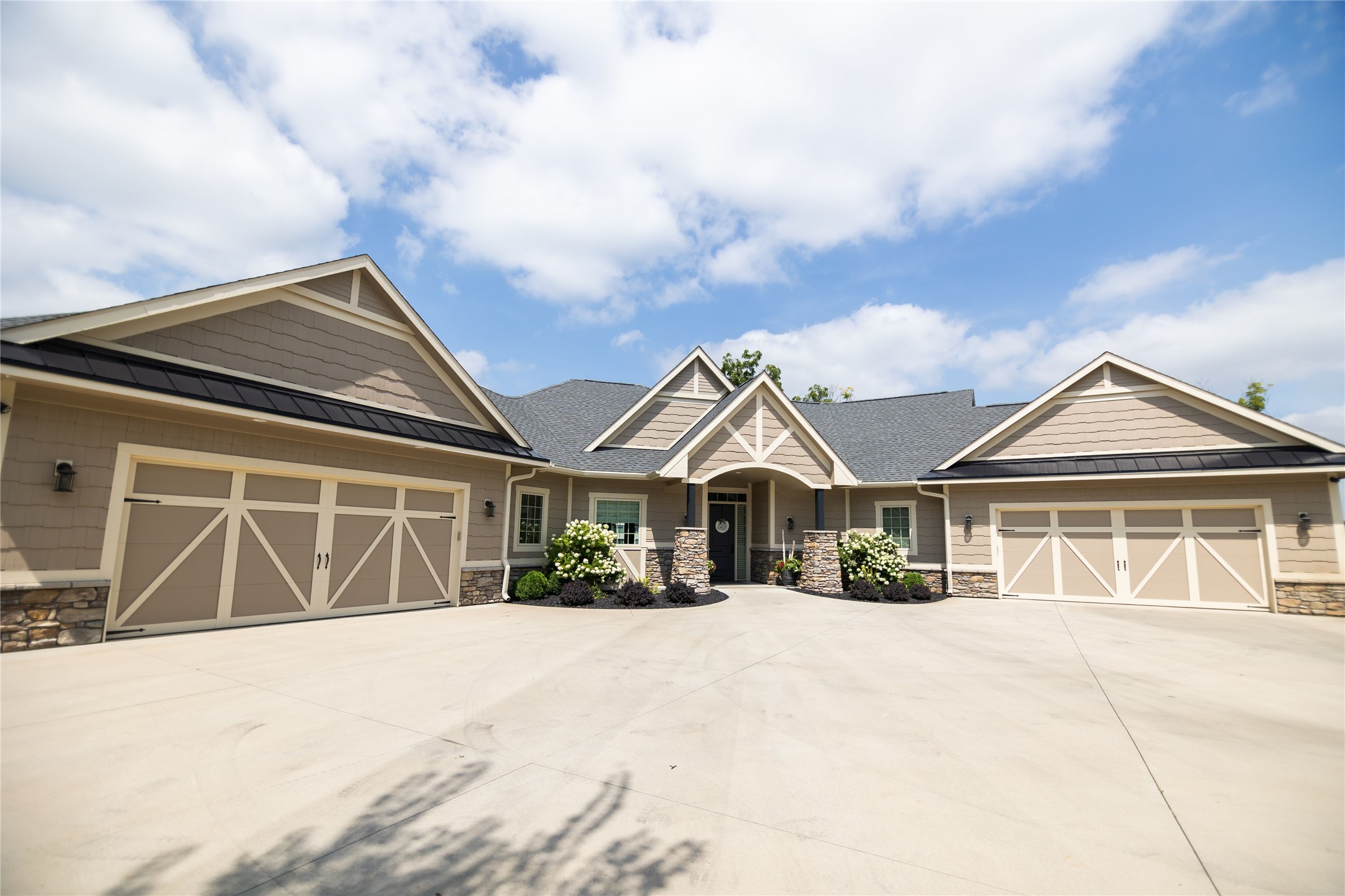 1100 S Warrior Lane, Waukee, Iowa image 3