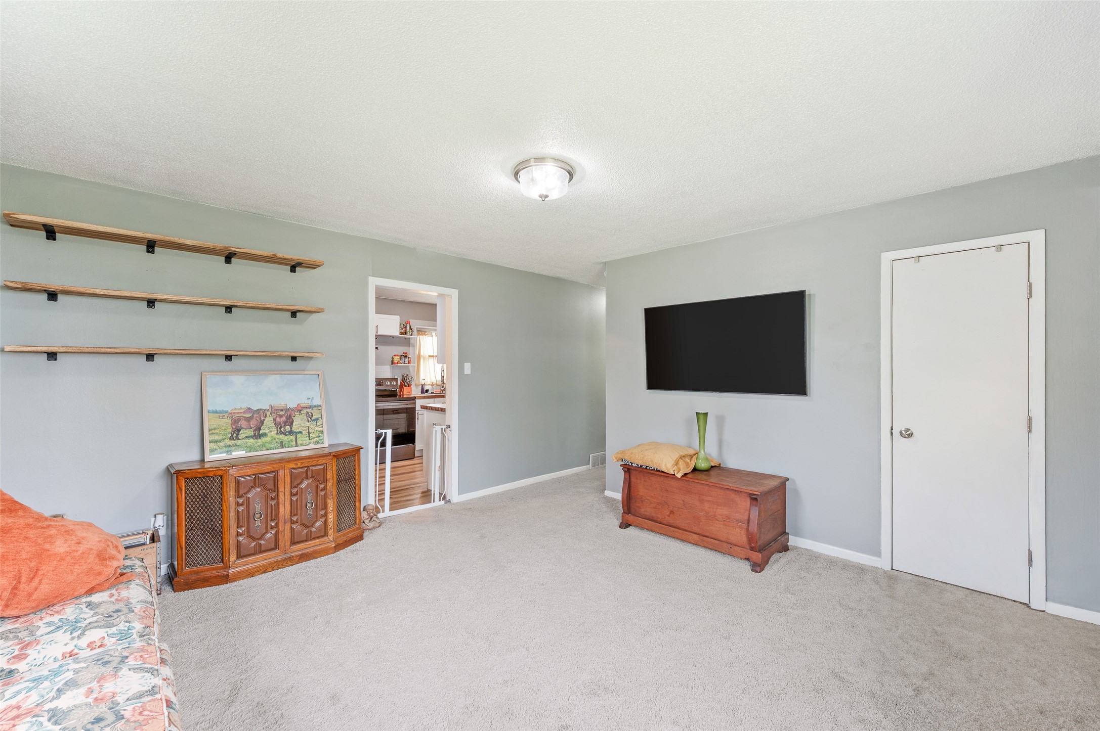 519 E 19th Street, Newton, Iowa image 3