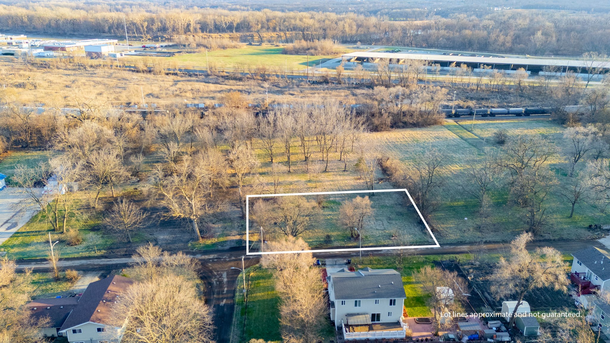 900 SE 27th Street, Des Moines, Iowa image 2