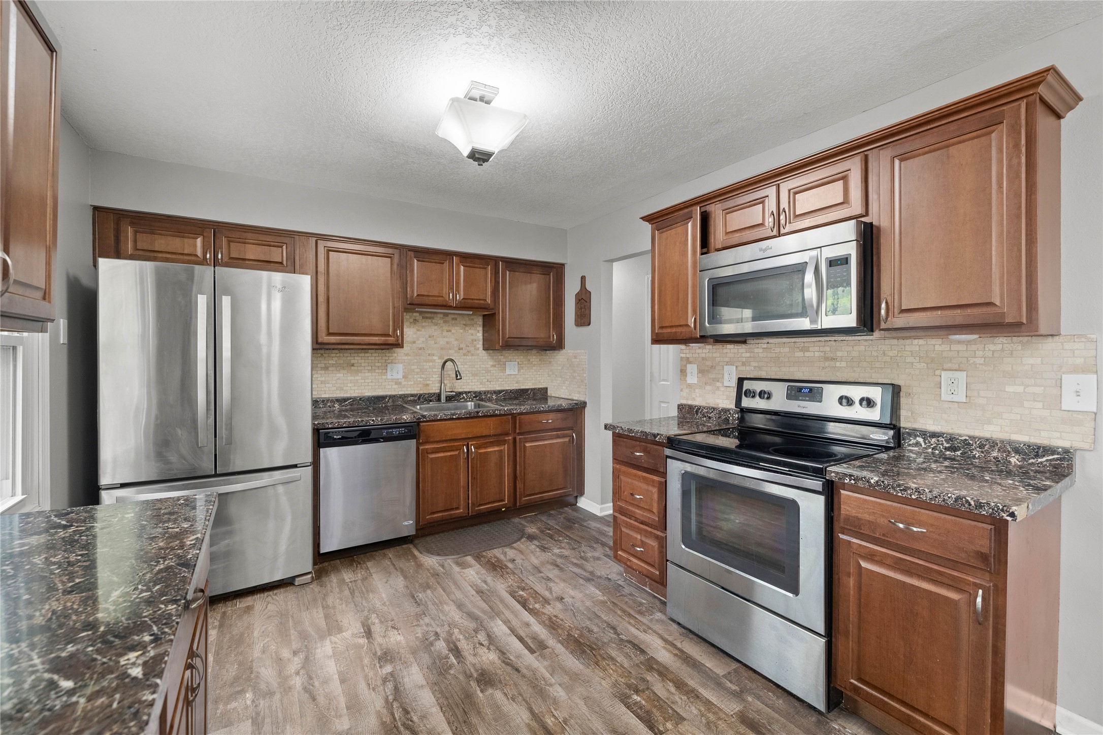 709 E Hackley Avenue, Des Moines, Iowa image 10
