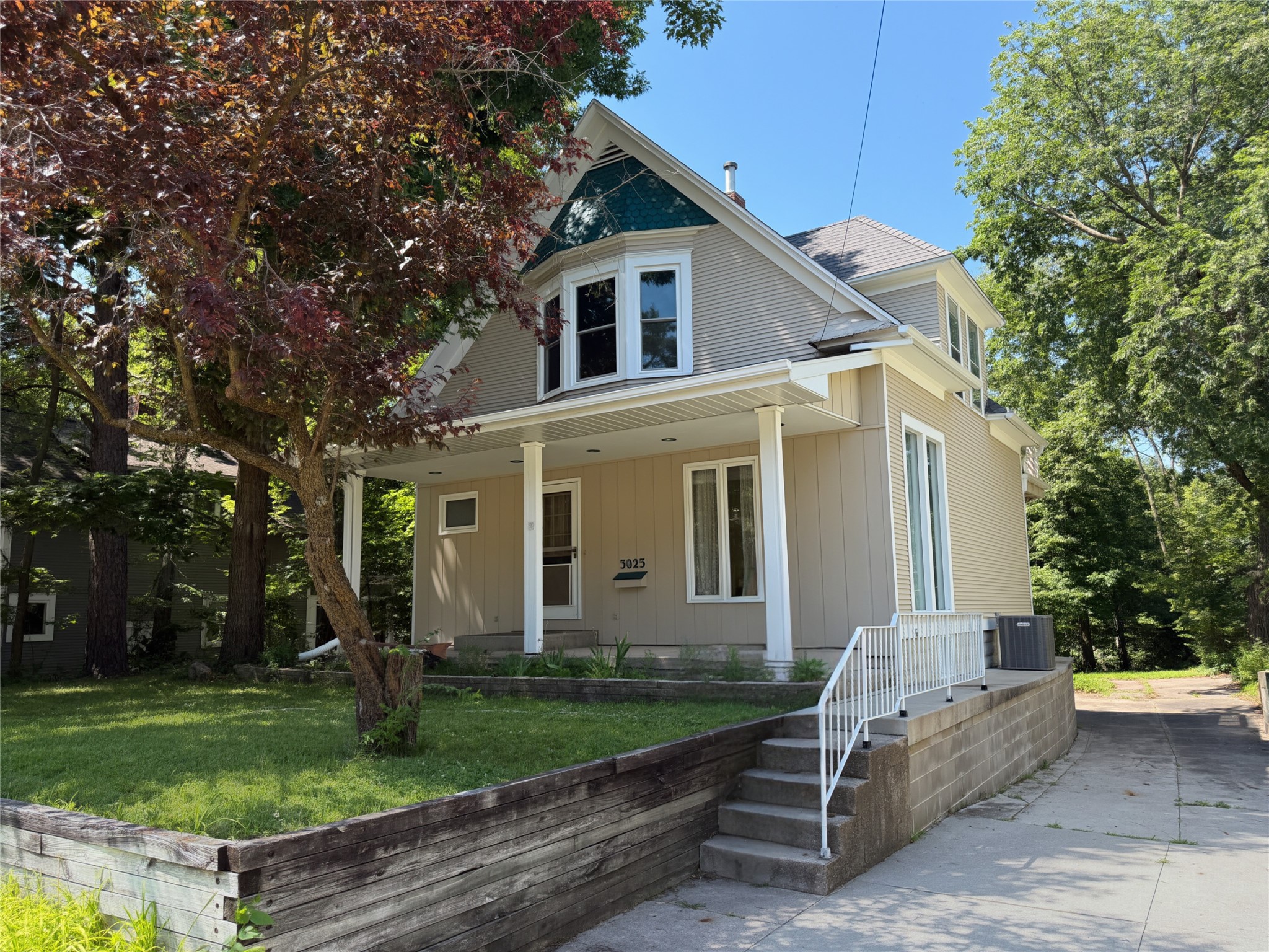 Photo 1 of 26 — 3023 Woodland Street, Ames, IA 50014