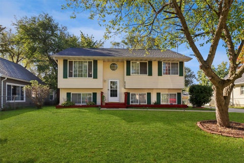 Homes For Sale - 2705 Cleveland Avenue<br/> Des Moines, IA 50317