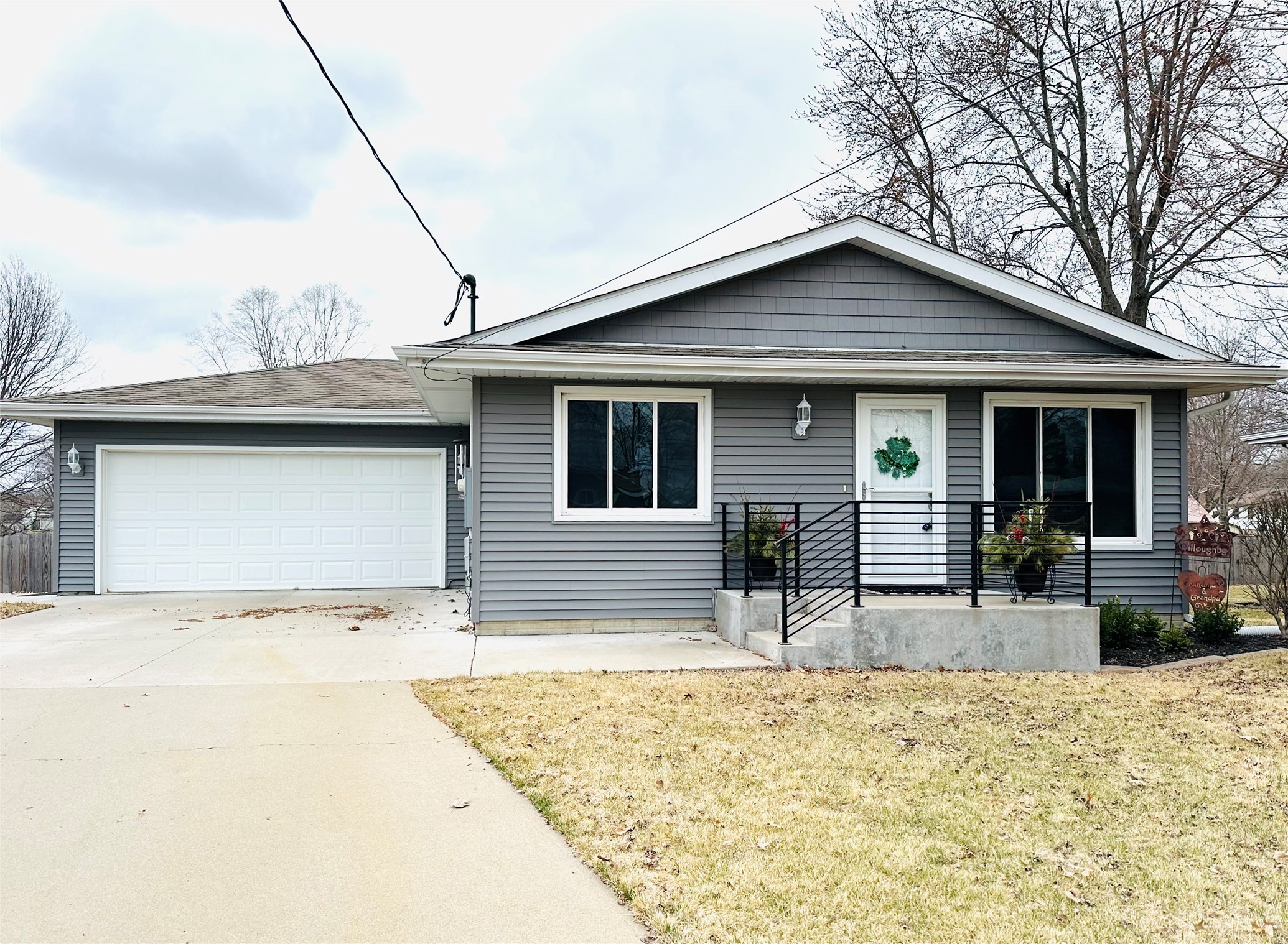 514 W Longlane Drive, Knoxville, Iowa image 1