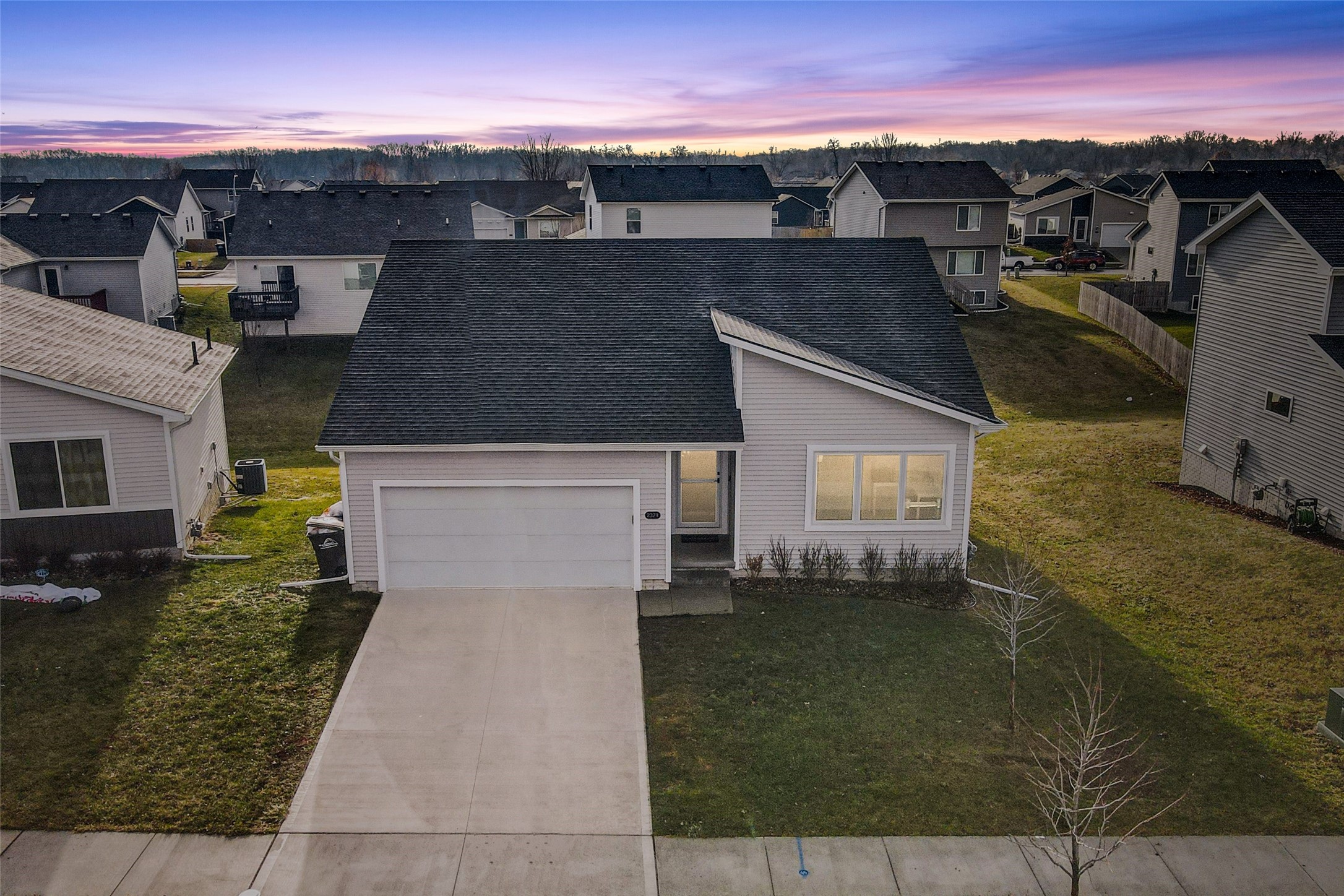 2371 River Meadows Circle, Des Moines, Iowa image 1