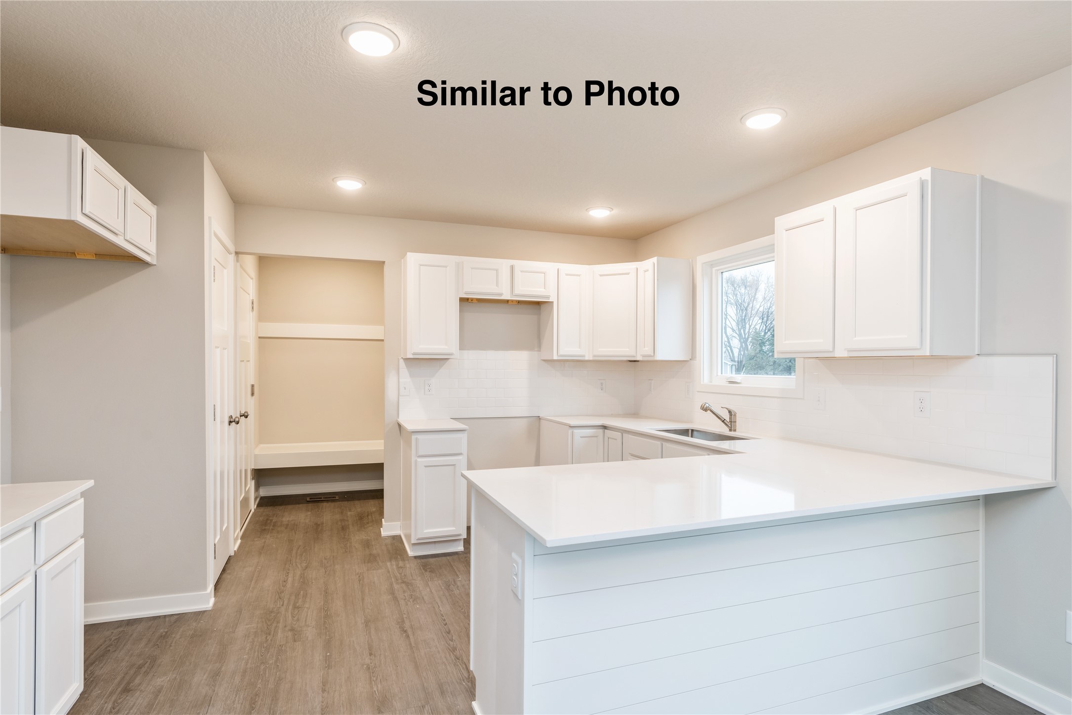 322 NE Chalet Street