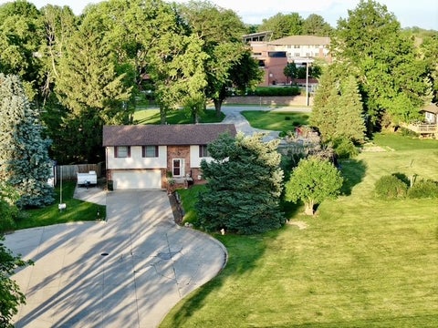 Homes For Sale - 1815 Jones Street<br/> Perry, IA 50220