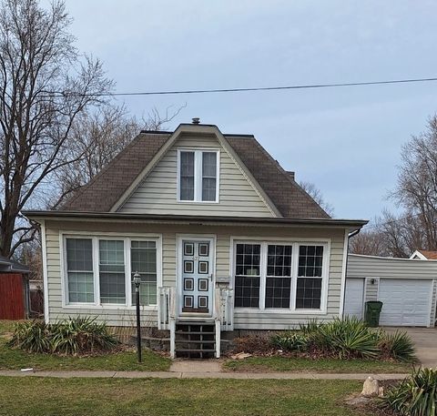 Homes For Sale - 427 11th Street<br/> Boone County, Boone, IA 50036