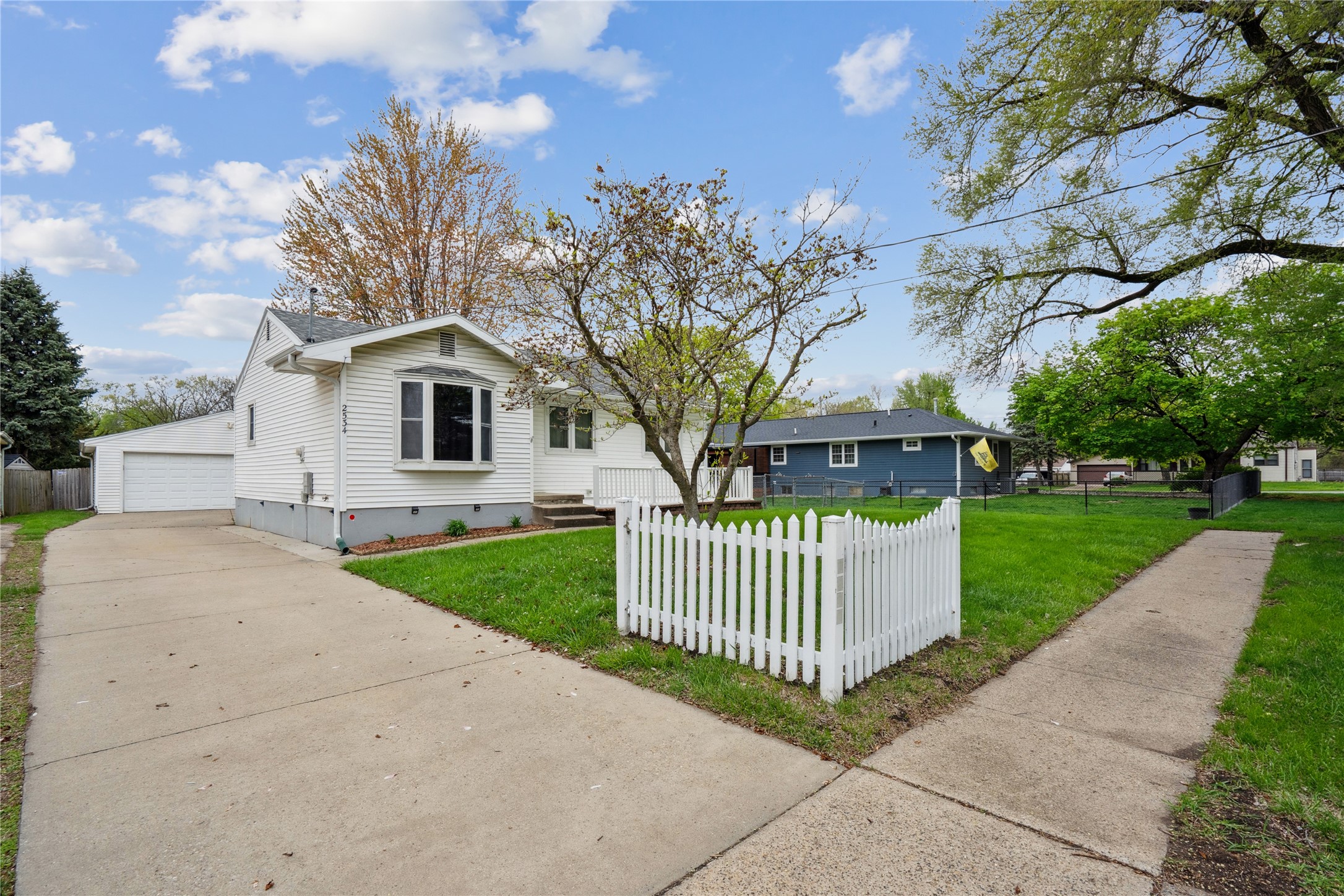 2534 Lay Street, Des Moines, Iowa image 1