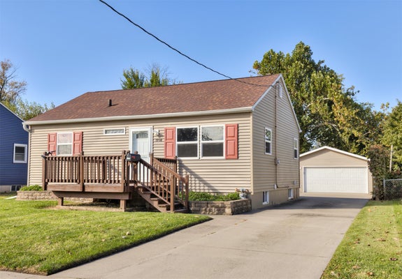 1918 60TH ST, DES MOINES, IA 50322 - Image b4d38db144fc949b1baf9c388f1e3093/615452704