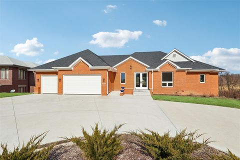 1863 Glen Oaks Drive West Des Moines IA 50266