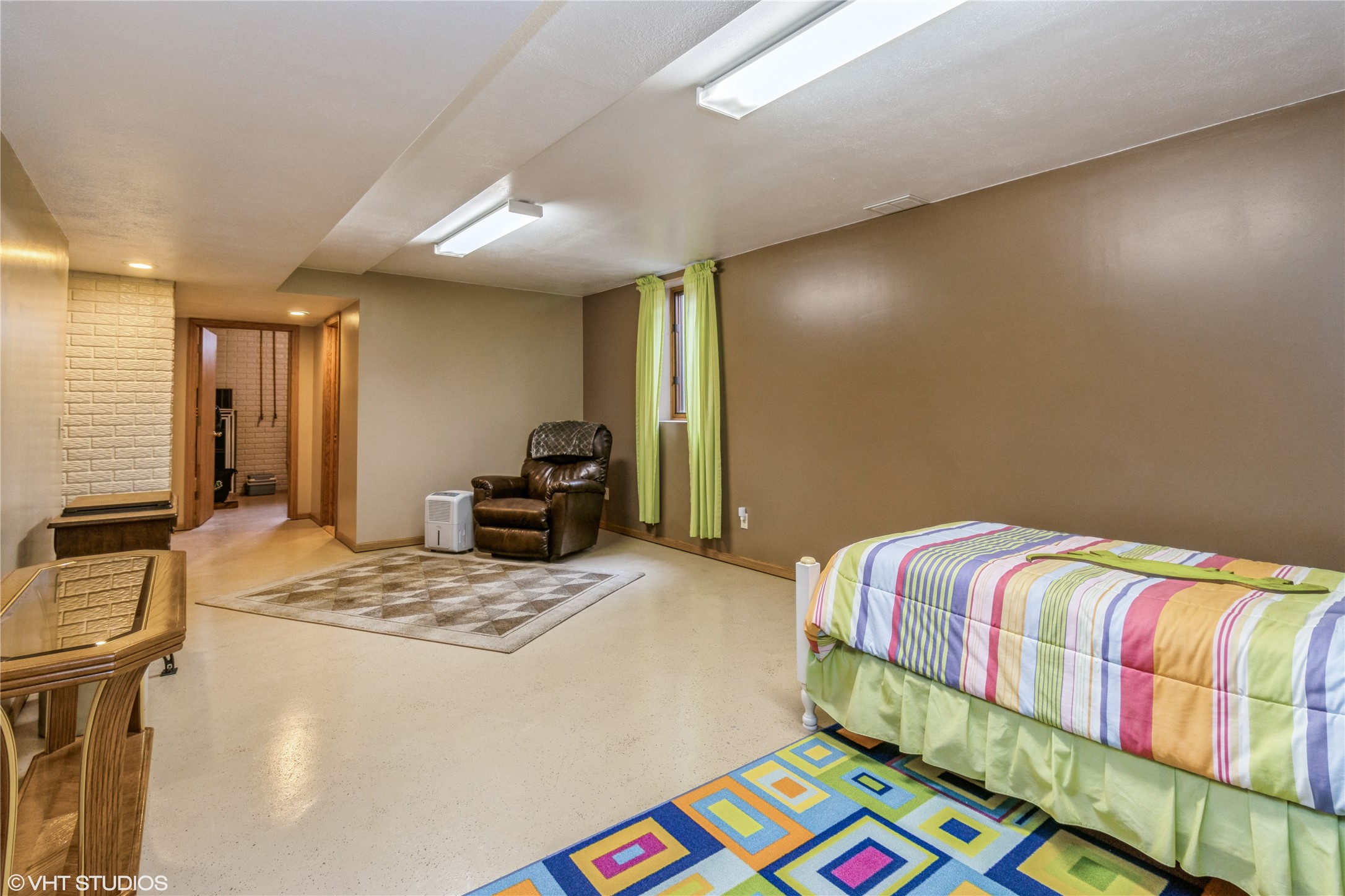 408 W 13th Street, Newton, Iowa image 20