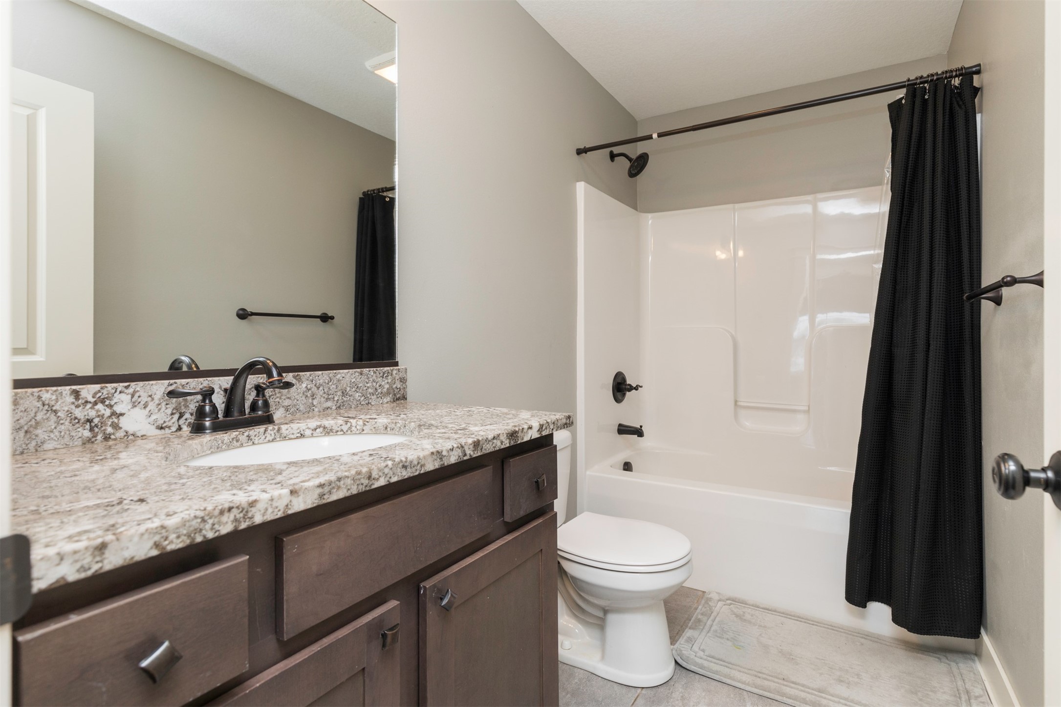 514 NE Elm Street, Elkhart, Iowa image 30