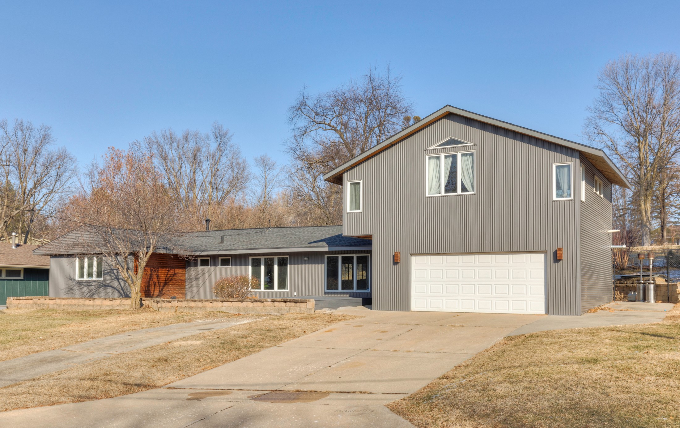 2225 Thornton Drive, Des Moines, Iowa image 30