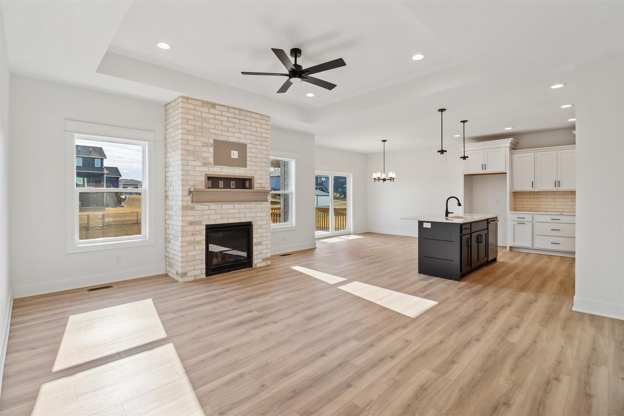 2227 Green Leaf Circle