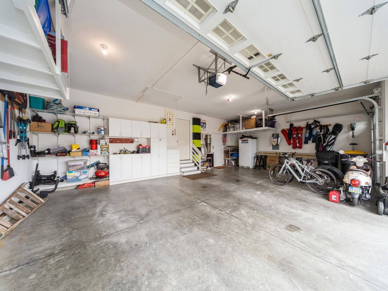 2110 SE Leeann Drive, Waukee, Iowa image 25