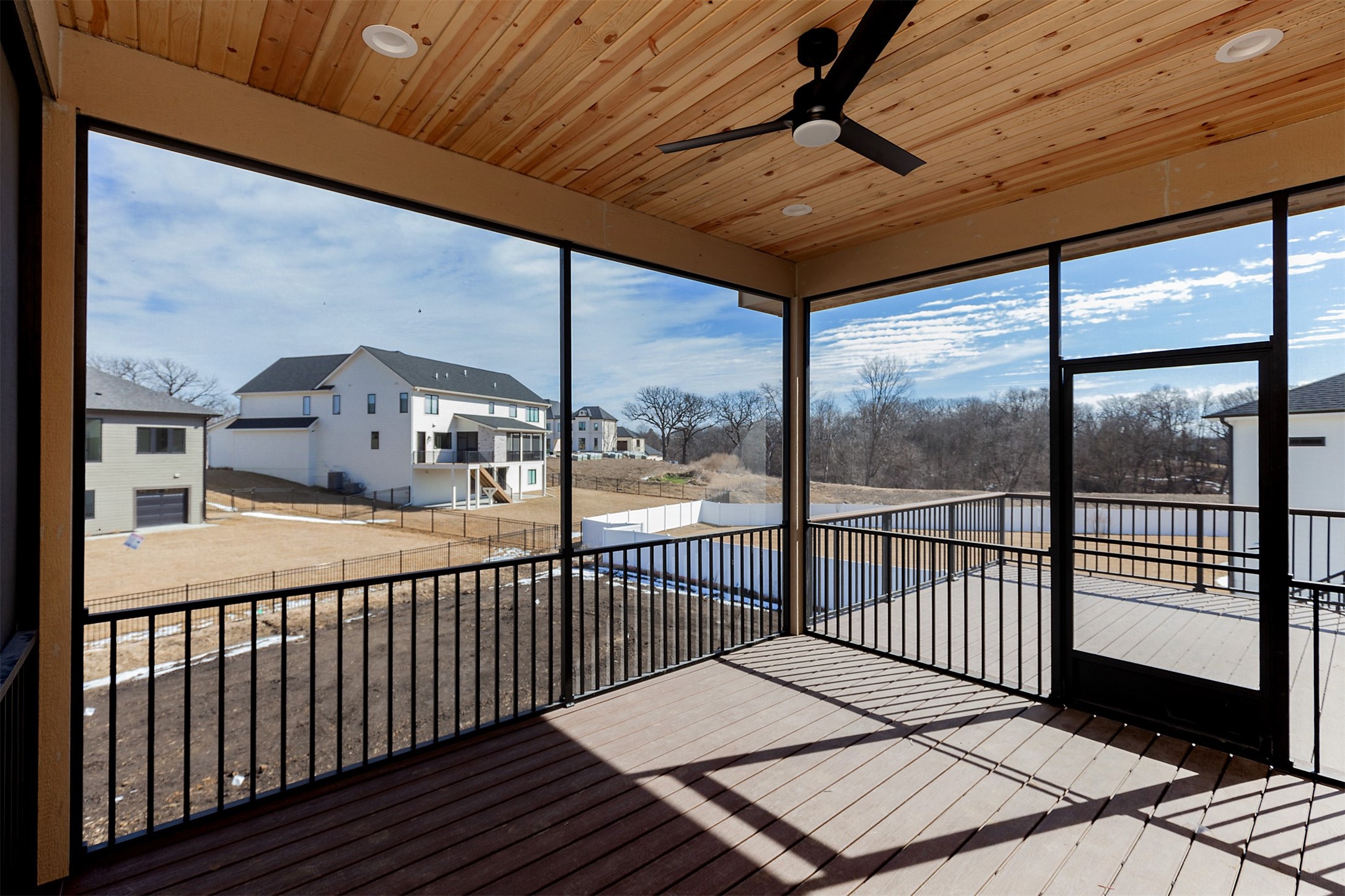 795 Canterbury Circle